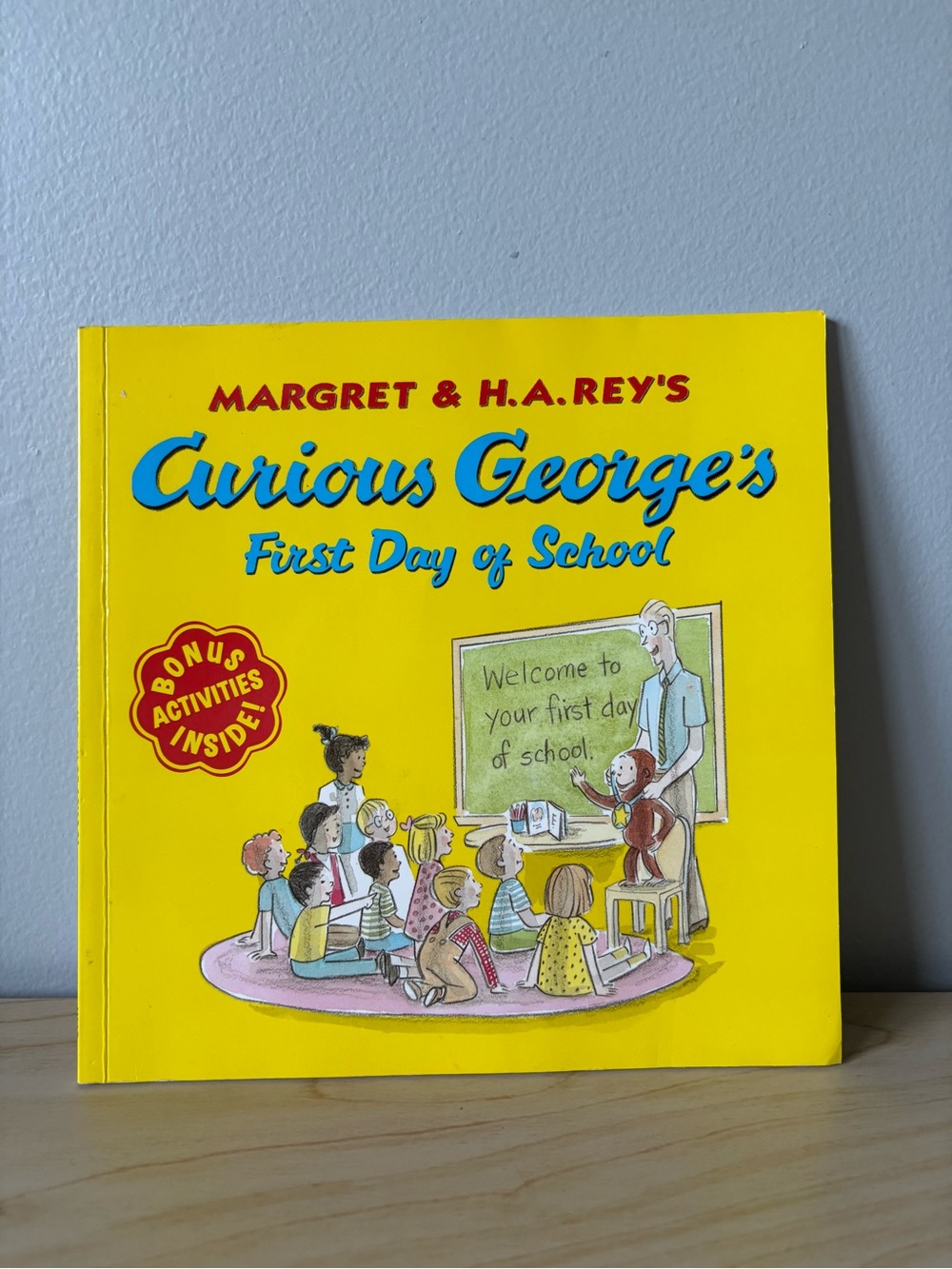 Curious George's First Day of School -  Children's Book 📕 🐒 2005
